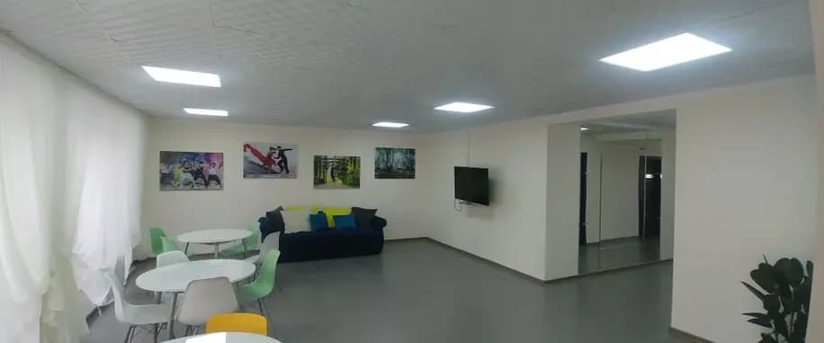 gallery slide
